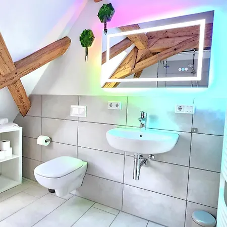 Wood World Luxury - Massage - Bergblick - Tranpolin- Parken Markdorf