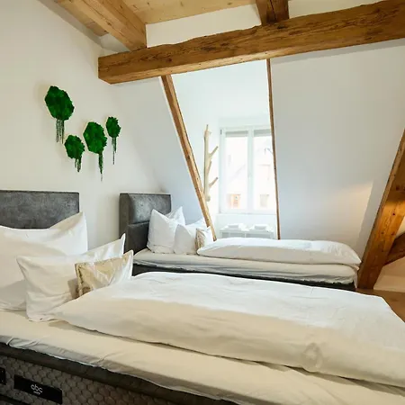 Wood World Luxury - Massage - Bergblick - Tranpolin- Parken