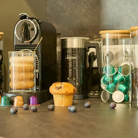 Wood World Luxury - Massage - Bergblick - Tranpolin- Parken