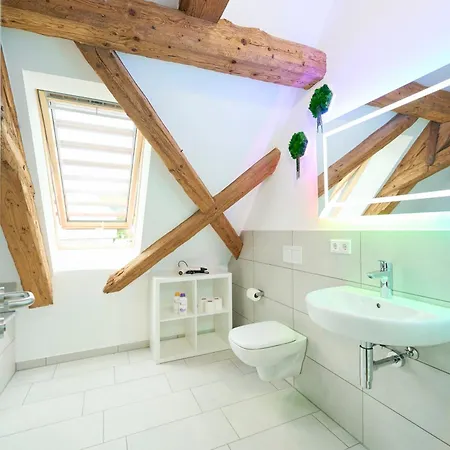 Apartment Wood World Luxury - Massage - Bergblick - Tranpolin- Parken *