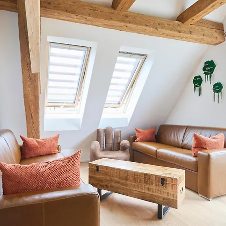 Wood World Luxury - Massage - Bergblick - Tranpolin- Parken * Markdorf