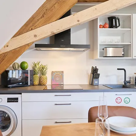 Wood World Luxury - Massage - Bergblick - Tranpolin- Parken Apartamento *