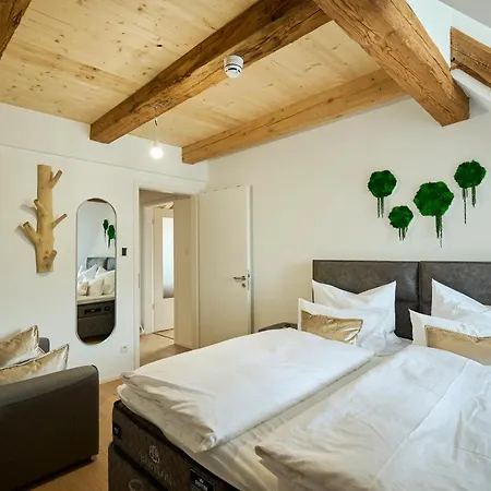 Apartment Wood World Luxury - Massage - Bergblick - Tranpolin- Parken Markdorf