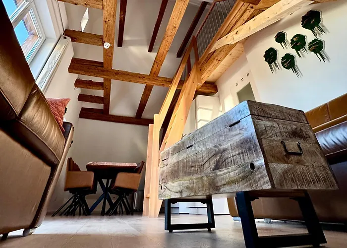 Wood World Luxury - Massage - Bergblick - Tranpolin- Parken Lägenhet