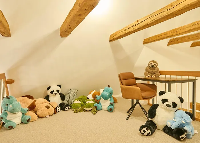 Wood World Luxury - Massage - Bergblick - Tranpolin- Parken Lägenhet *