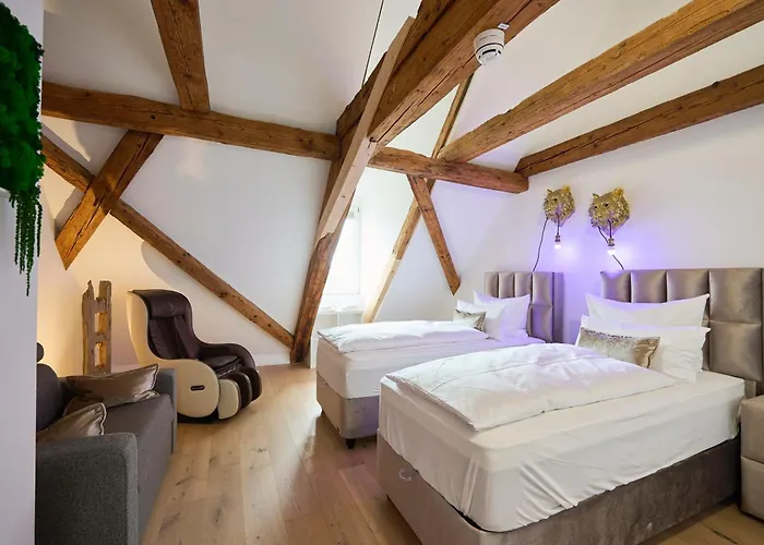 Wood World Luxury - Massage - Bergblick - Tranpolin- Parken