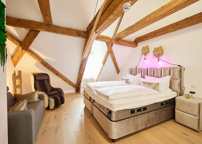 Wood World Luxury - Massage - Bergblick - Tranpolin- Parken *